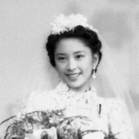 李宗仁76岁时让27岁美女做生活秘书，她是明星之