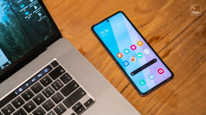 三星 Galaxy Z Flip 评测：不算完美，但市场需要这样的手机