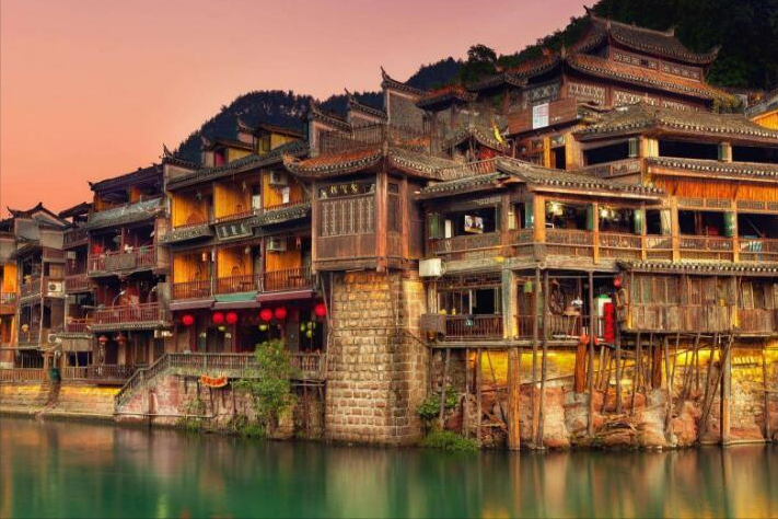 湖南有座知名古城，曾被誉为“中国最美丽的小城”，可零门票入园
