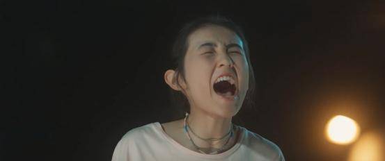 以为是部动人的电影，没想拍成不接地气的片子