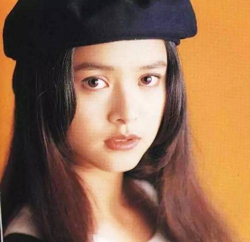 玉女叶蕴仪：被称可爱教主，被前夫曝“需求旺