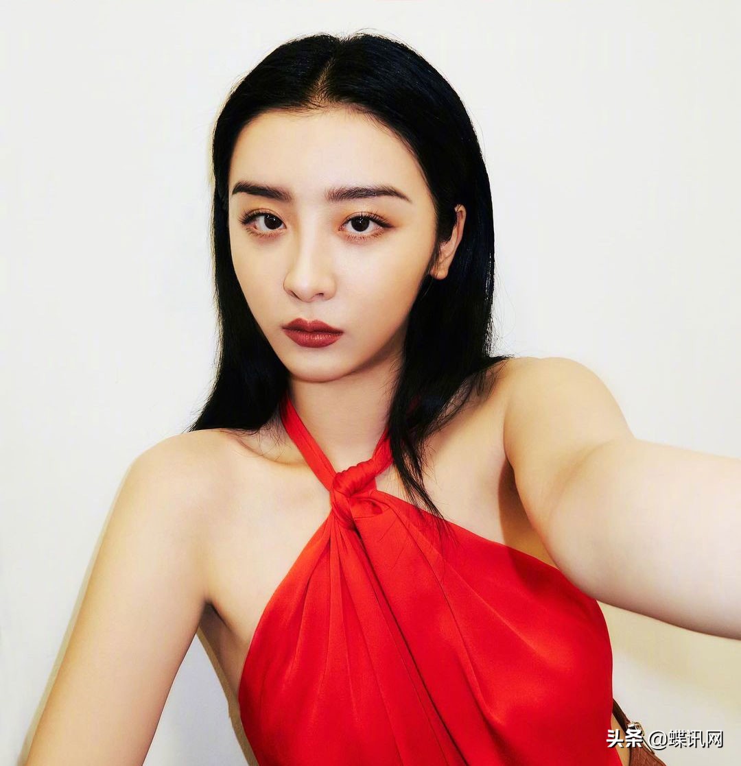 GIVENCHY 2021春夏广告宣传大片