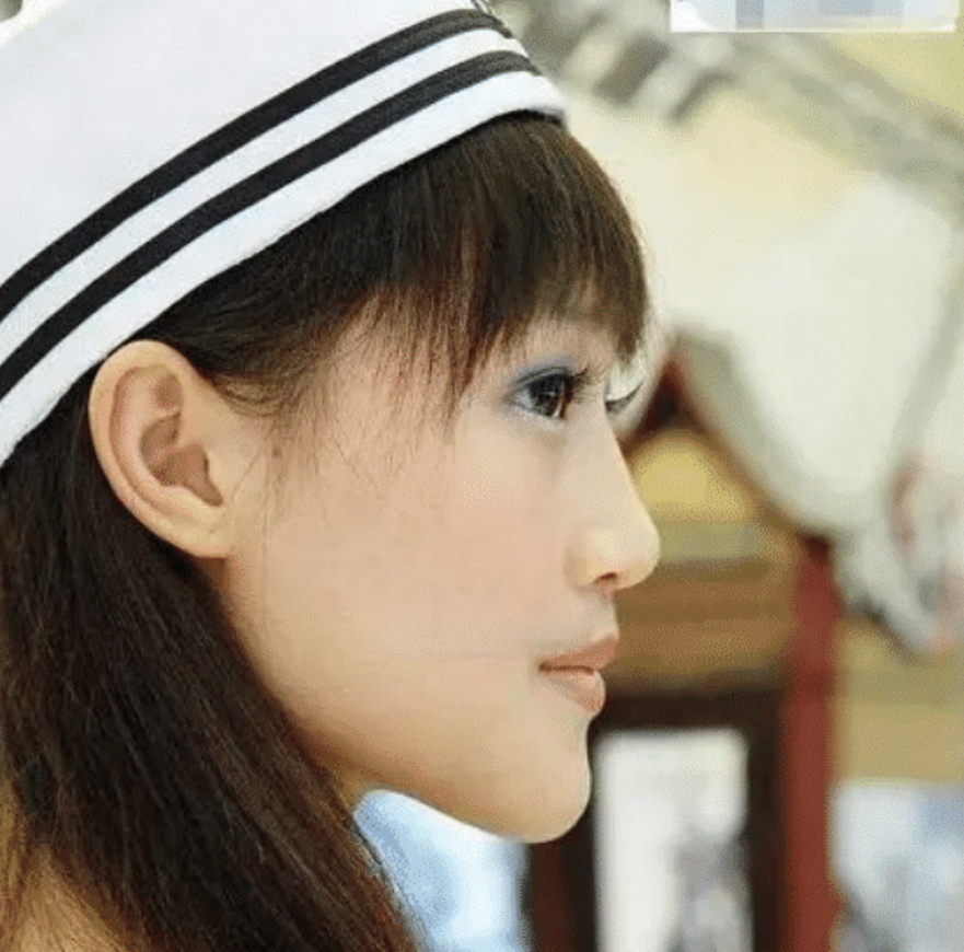 蓝盈莹早年的照片曝光，在那个没有滤镜的年代