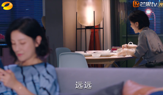 陪你一起长大：4个不同阶层家庭的晚餐，一顿饭看出贫富的差距