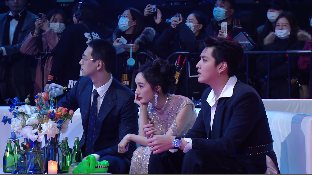 有人暗暗发糖，有人尴尬互动，星光大赏内场真