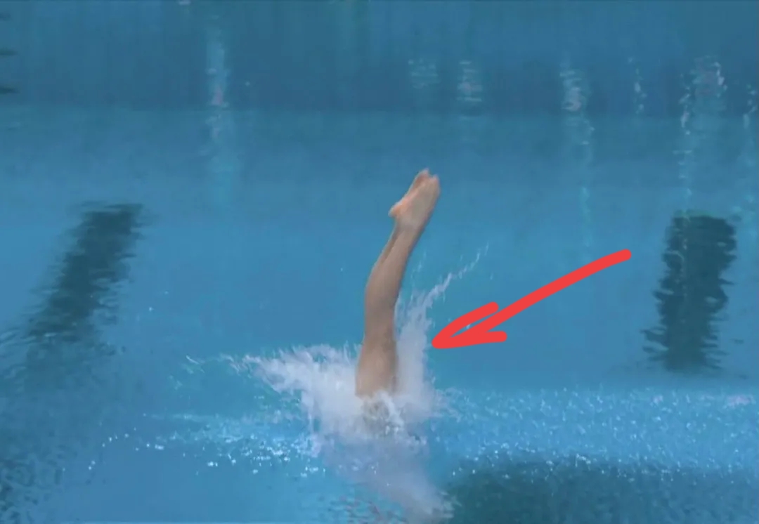 对14岁的全红婵，外媒清一色好评，外国网友用一张图说明她的厉害