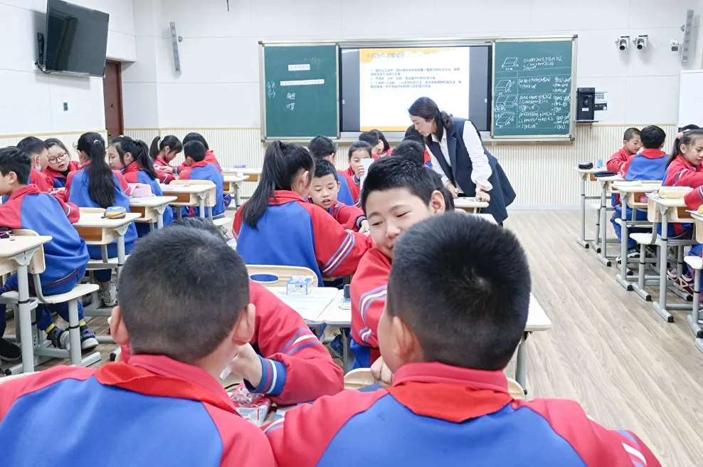 成都市双流区金桥小学雅趣课堂之主题研究课 名师示范活动