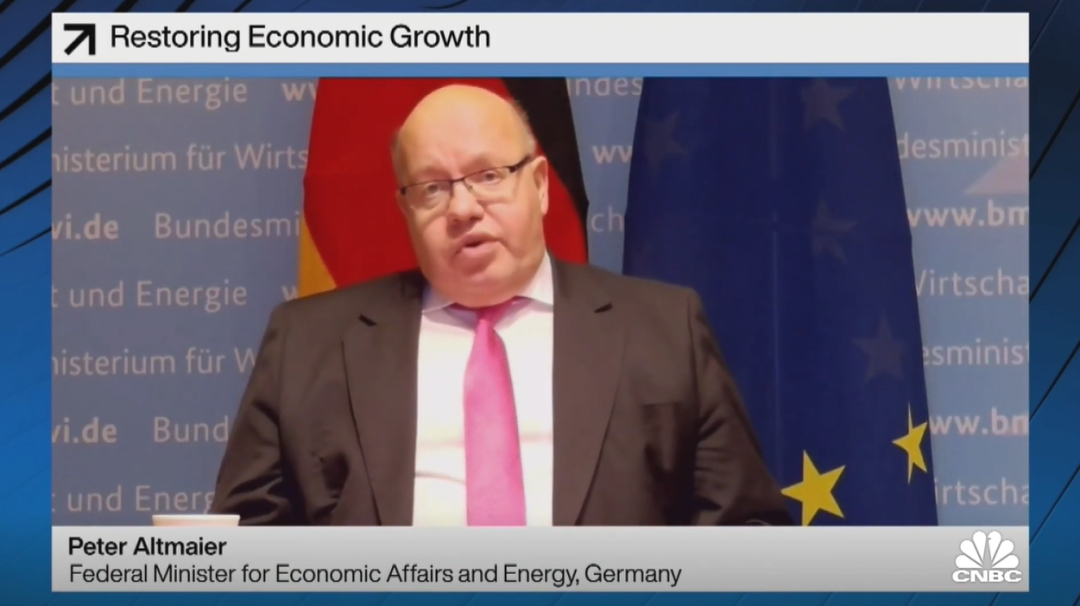 "�ڰݵ���̨ǰ�͸��й�ǩ�ˣ�û����"