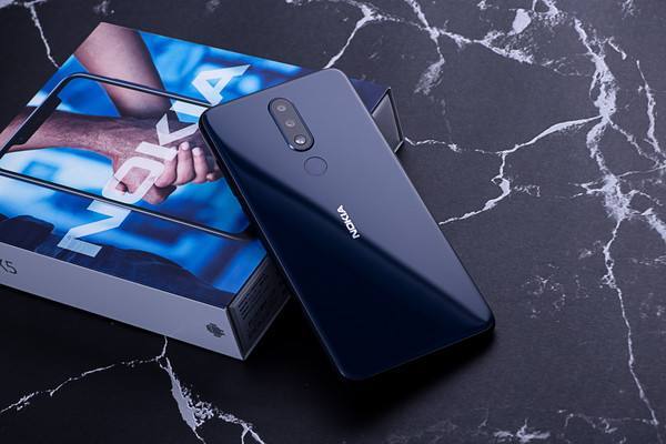 NokiaX5占领千元手机销售市场！性价比高飙升