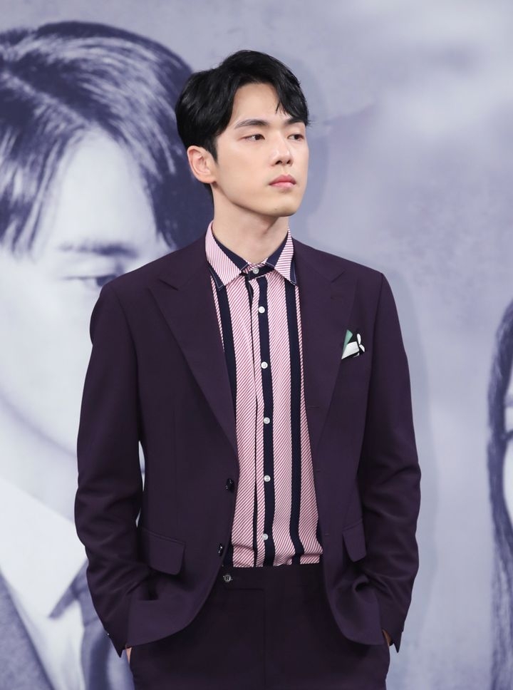 金正贤与徐智慧绯闻牵扯出合约纠纷人品争议