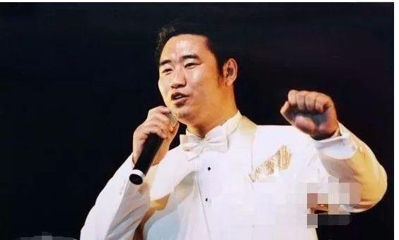 悲情丛飞做公益11年，患癌后，受捐助的人：你什