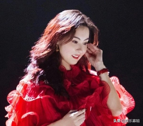 搞笑|张柏芝成《浪姐2》搞笑担当 问自我介绍要不要报身份证号