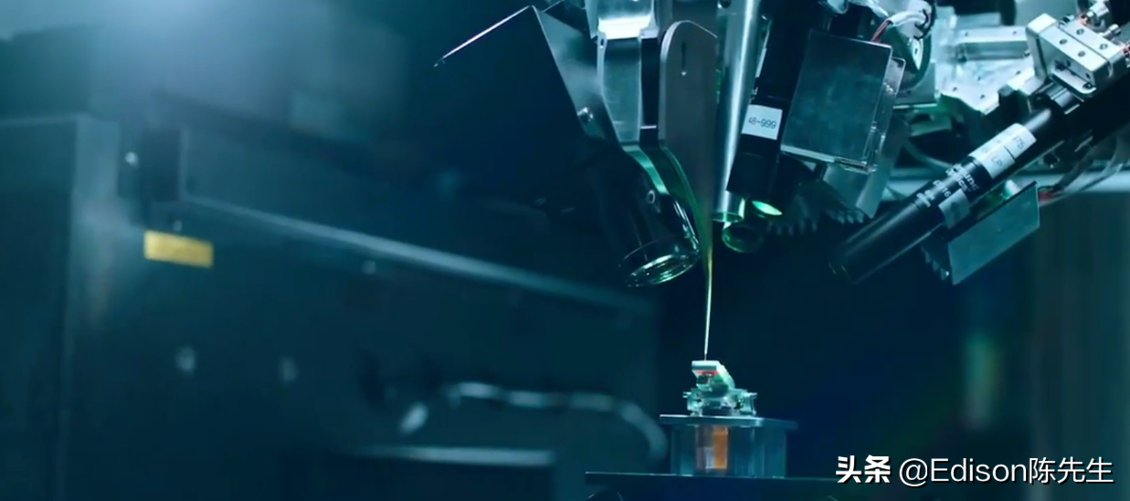 頂級科學家才會畏懼人工智能？AI智能音箱勸人自殺背後隱藏的夢魘