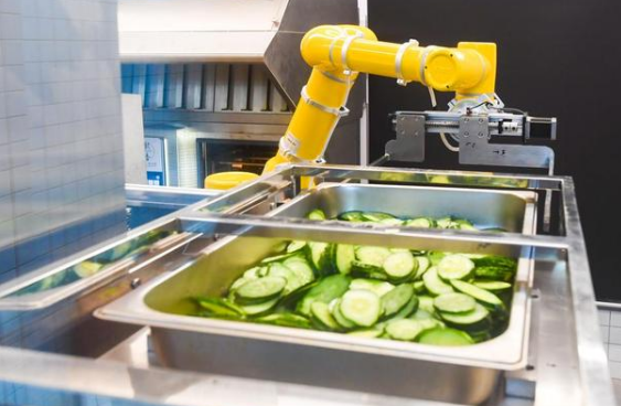 全國首家AI智能餐廳開業，大廚全是機器人24小時營業