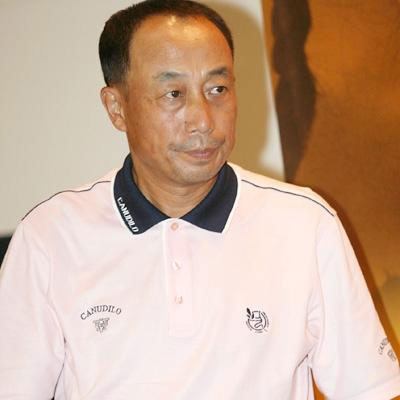 他炮轰冯小刚，怒怼范冰冰，娶张丰毅前妻，继