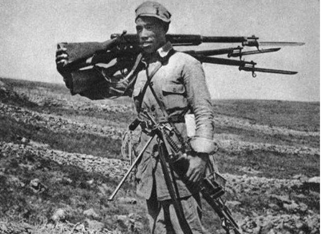 刺刀不能磨太利！抗日老兵血的教训：刺刀越锃