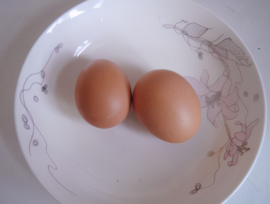 图片[2]-水煮荷包蛋的做法步骤图 鸡蛋圆润更鲜嫩-起舞食谱网