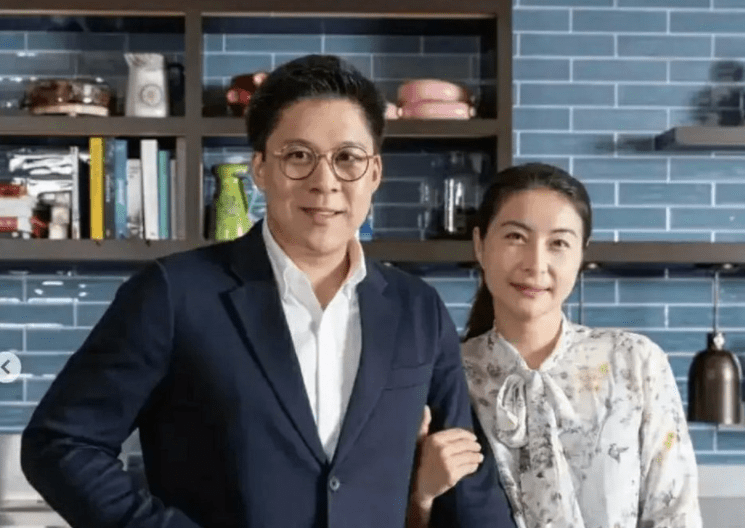 把婆媳关系处成姐妹，被老公宠成公主，郭晶晶才叫嫁给了爱情