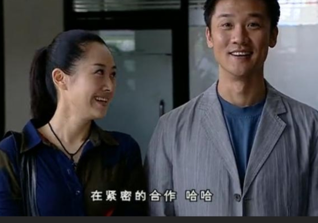 “最美琼女郎”何音：再婚与小9岁丈夫恩爱，一起养大前夫儿子