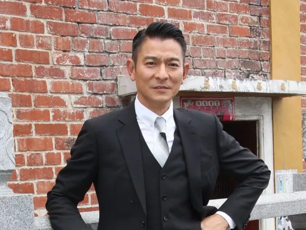 电影圈出现虚假融资，《我和我的父辈》发声明，沈腾新片也中招
