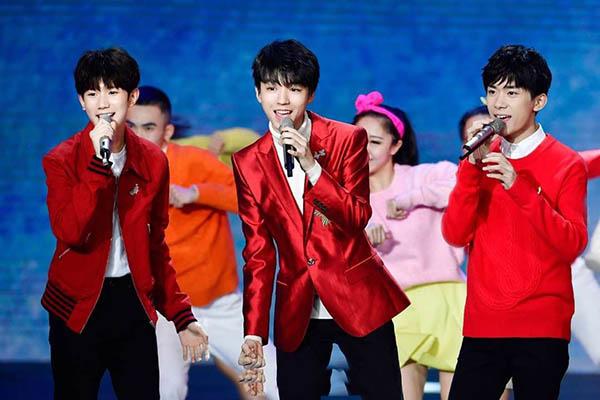 迎来|央视春晚迎来最后一次大联排！流量明星组合齐聚 时代峰峻真的太强了