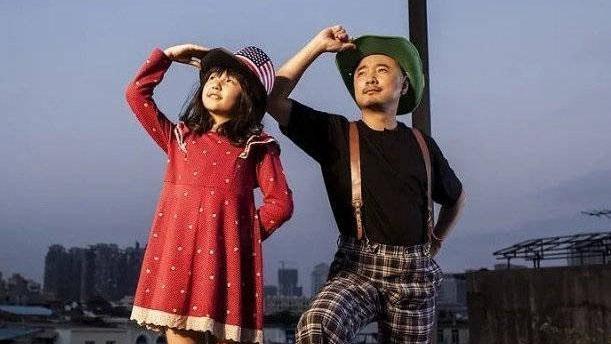 张子枫背后大佬身份曝光，她这15年的成名之路，太不容易了