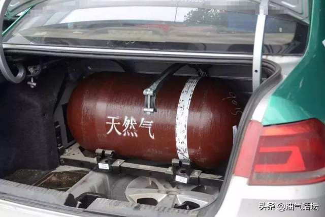当年火爆的“油改气”快烟消云散了，CNG加气站