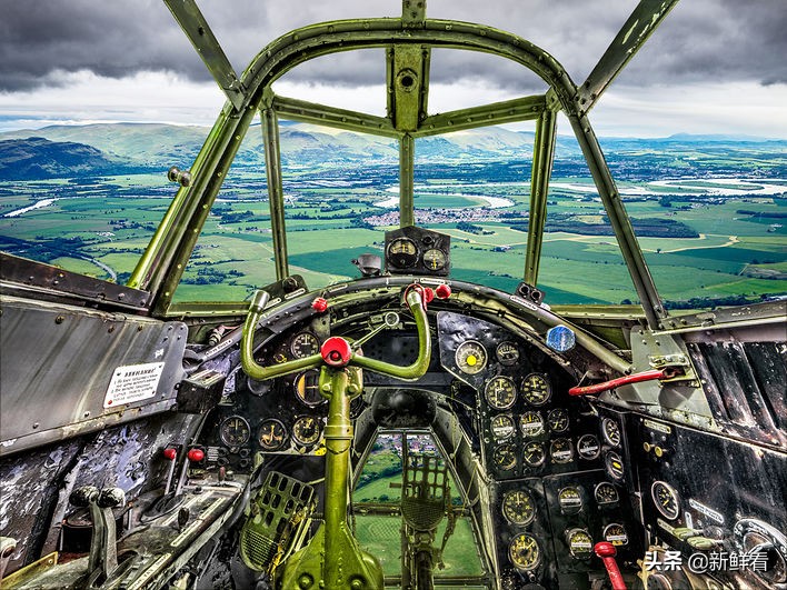 苏联空军的驾驶舱和投弹舱，难以熟练掌握的控