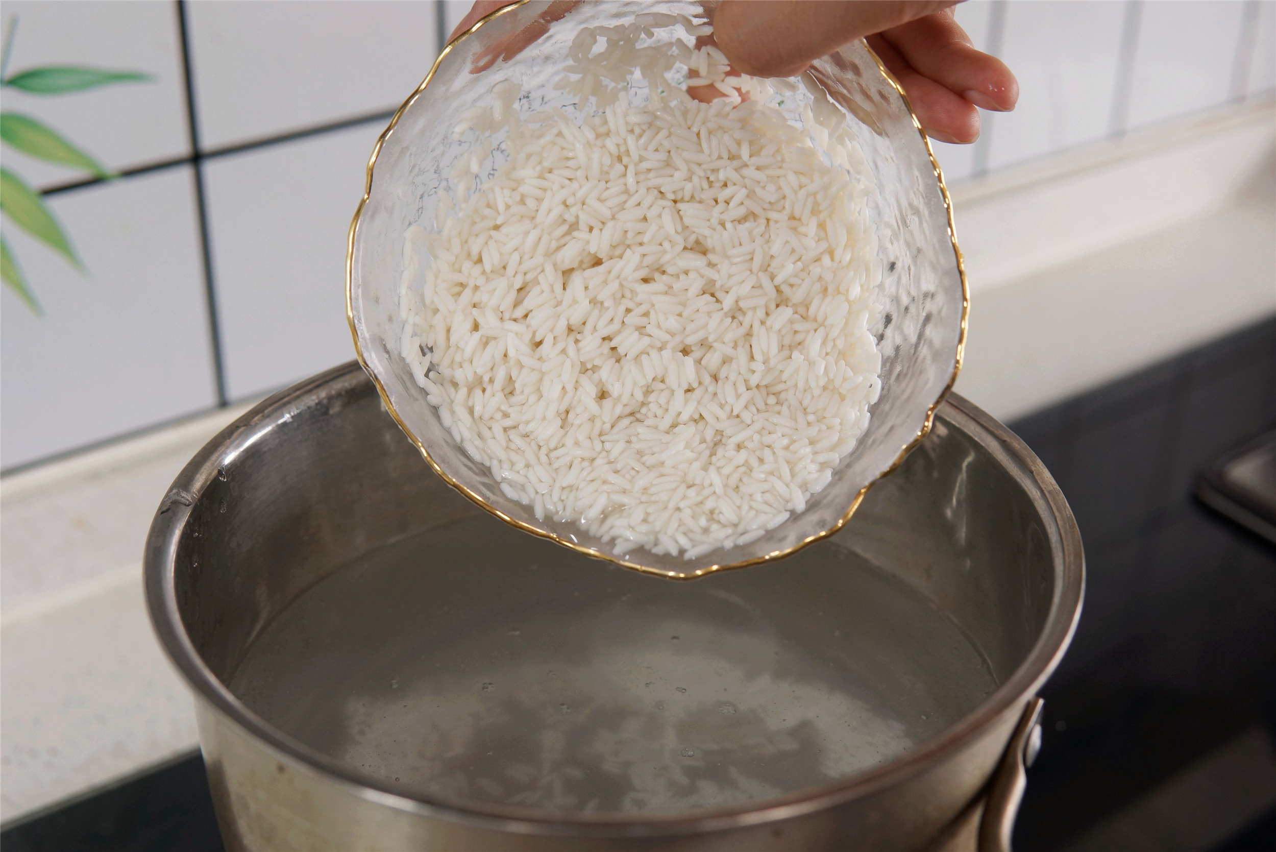 童年超愛吃的“老式糯米雪糕”，原來做法這麼簡單，幾乎沒成本