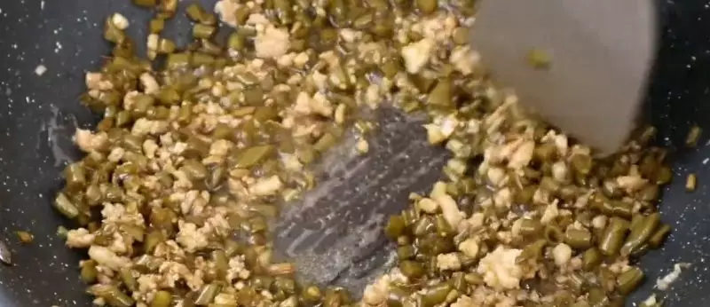 爱吃面条的要收藏了，2分钟教你地道川味小面，再也不用去饭店了