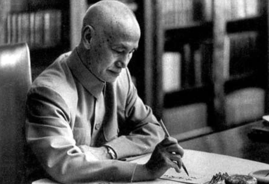 1964年美军公然挑衅我国南海，毛主席7字霸气回应，亲自点兵迎敌