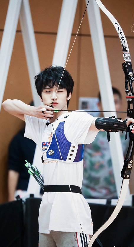 什么|郭敬明上楼了什么状况？丁程鑫马嘉祺竟同框 时代少年团是要出大招吗？