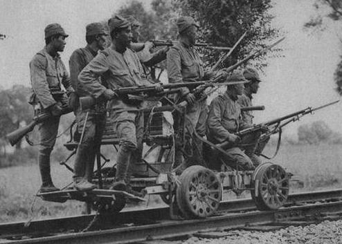 老照片：图1挺着大肚子的慰安妇，图5这才是真实的日本人的军队