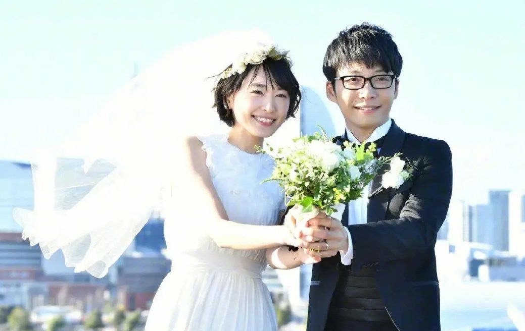 新恆結衣官宣和星野源結婚 隨後不久也是宣佈退出所屬公司 娛樂小唐講 Mdeditor