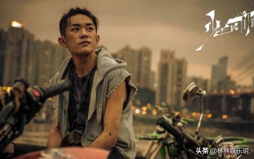 易烊千玺荣获最佳新人奖，章子怡评论尽显前辈