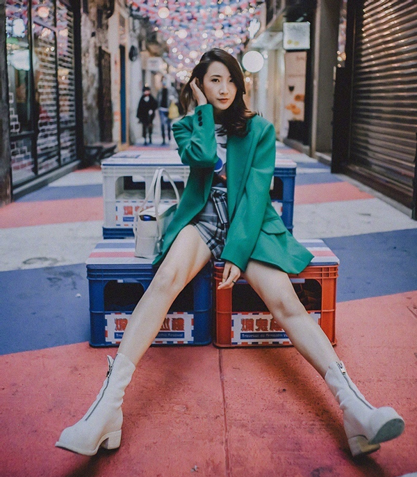 陈赫前妻在国外买房定居！直言美好生活在向她