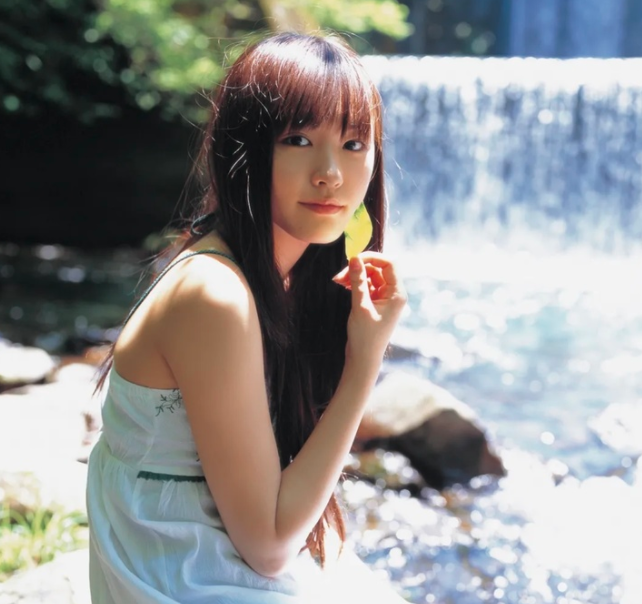 從辣妹到治癒系女主 新垣結衣是如何成為 日本國民老婆 的 浮世人物誌 Mdeditor