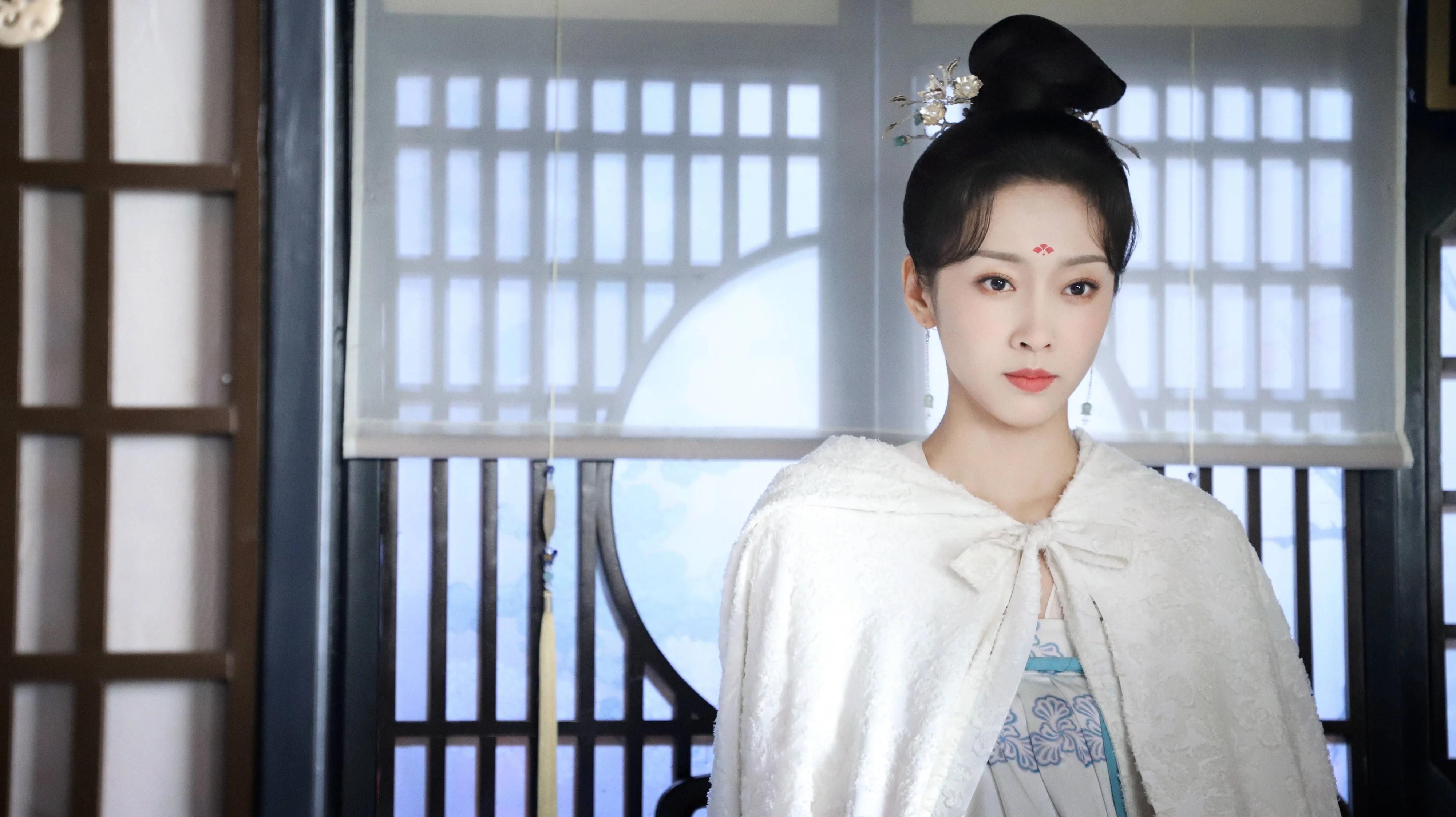 糊，但是漂亮！那些不出名的女明星，看看你认识几个？