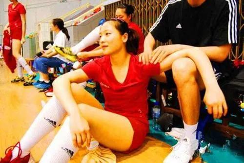 魏秋月的故事：亚洲最美二传，与老公15岁就相识，曾被郎平催婚