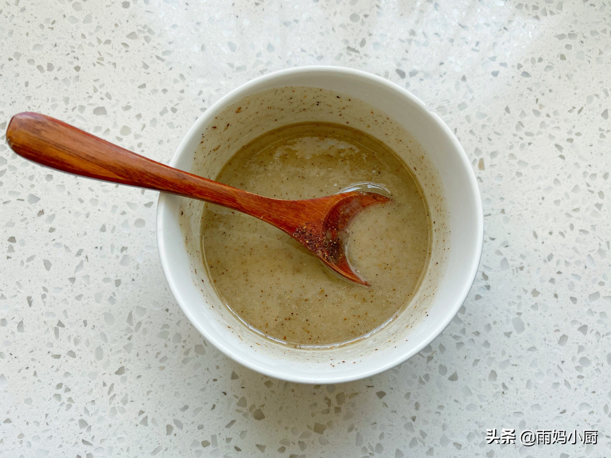 教你椒鹽油餅家常做法，外酥里香層次分明，咬一口香酥掉渣