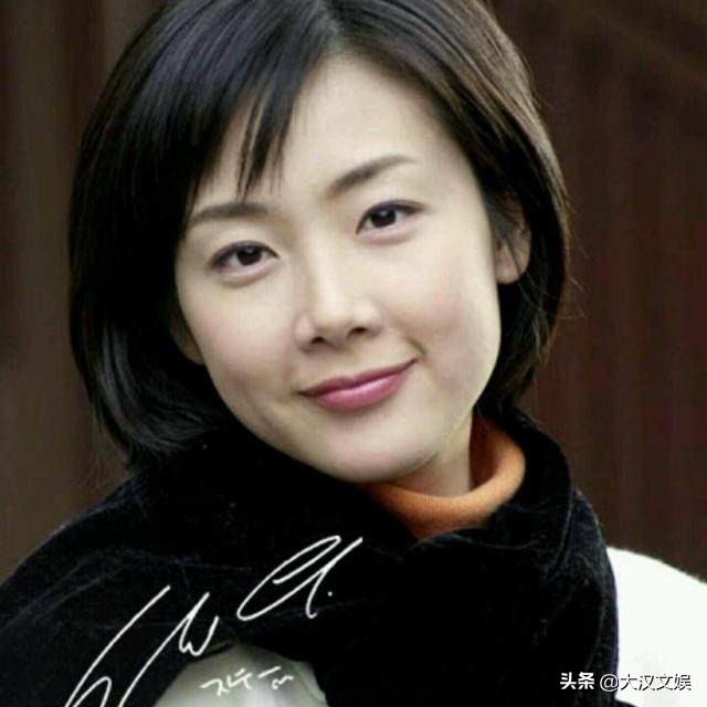 44岁韩流女神崔智友晒孕照，老公身份让人咋舌，网友：咋想的？