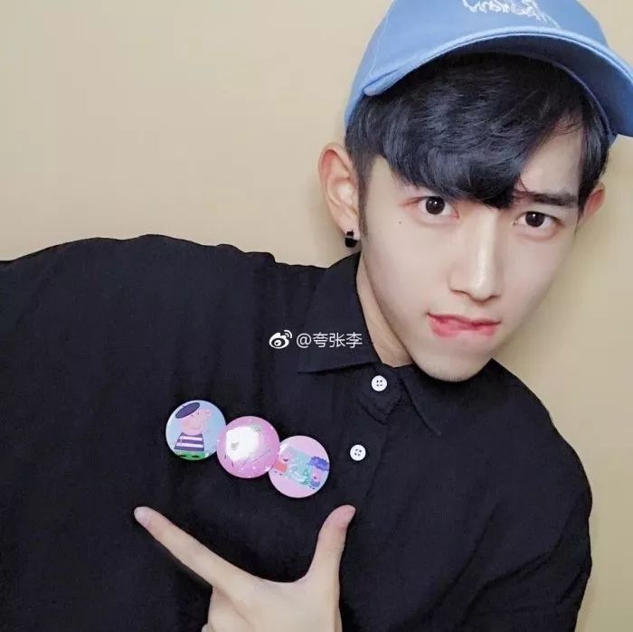 比较好看的图片头像男生霸气冷酷