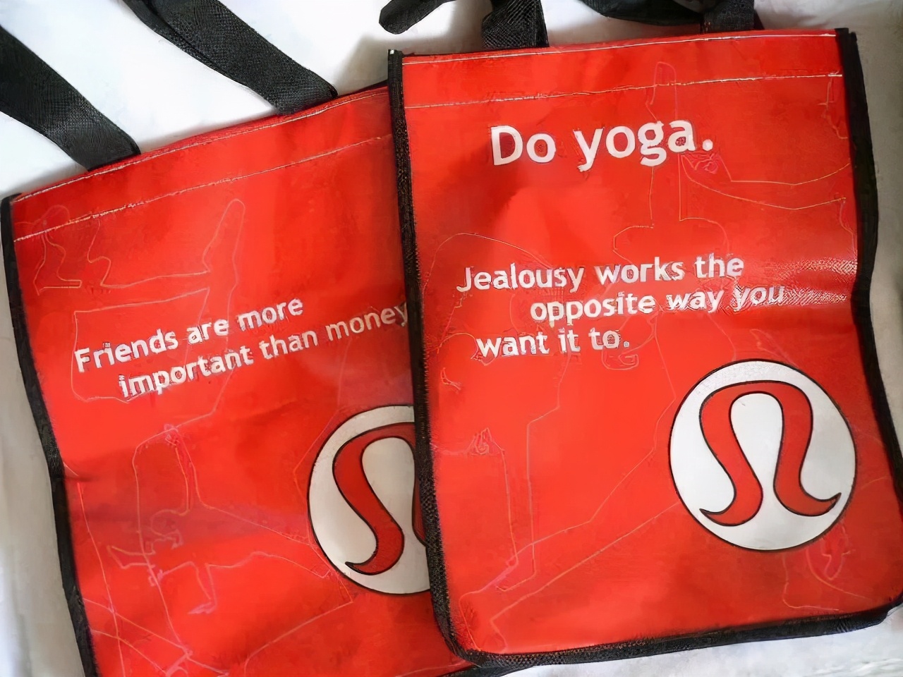 瑜伽届的“爱马仕”，Lululemon的崛起之路｜案例