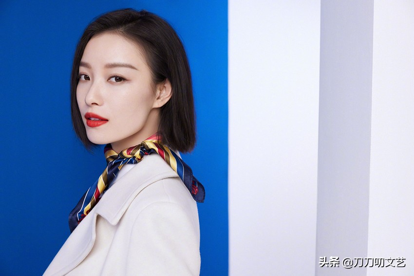 八字|众星春晚首秀谁赢了杨幂红裙惹火 倪妮白到发光张雨绮土上天