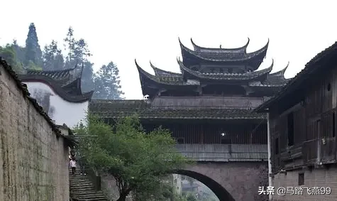 江南烟雨中的廊桥，每一座都是历史的呈现，每一座都有一个故事哦