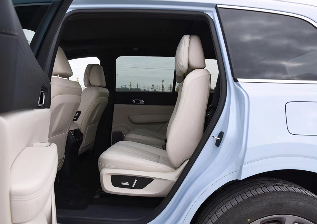 ����Ʒ�Ƹ߶�����Դ��������˹�����Ƽ���ʮ�㣬��������