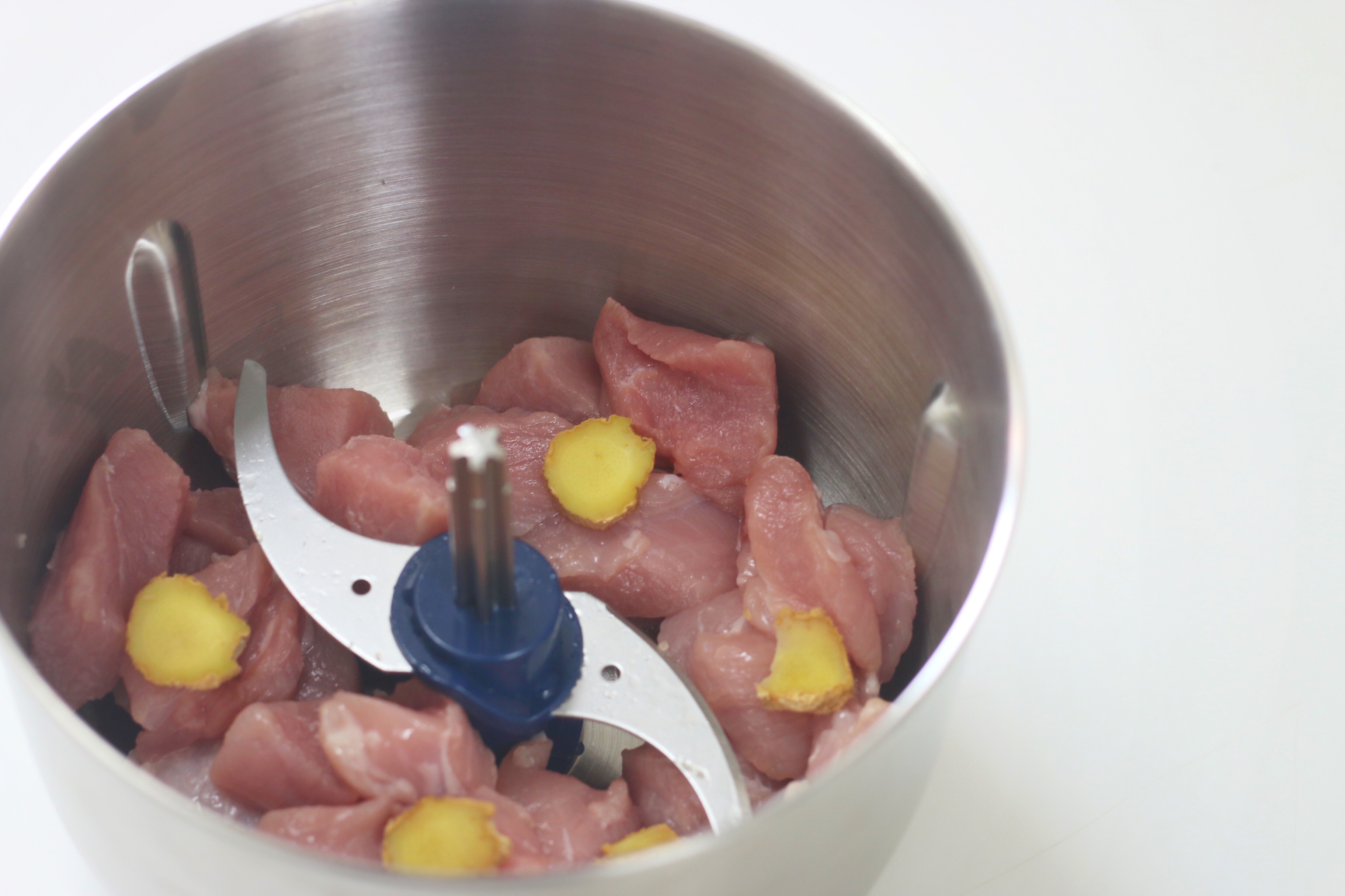 早餐就好這一口，絞點兒肉餡兒就成，跟餃子一樣好吃