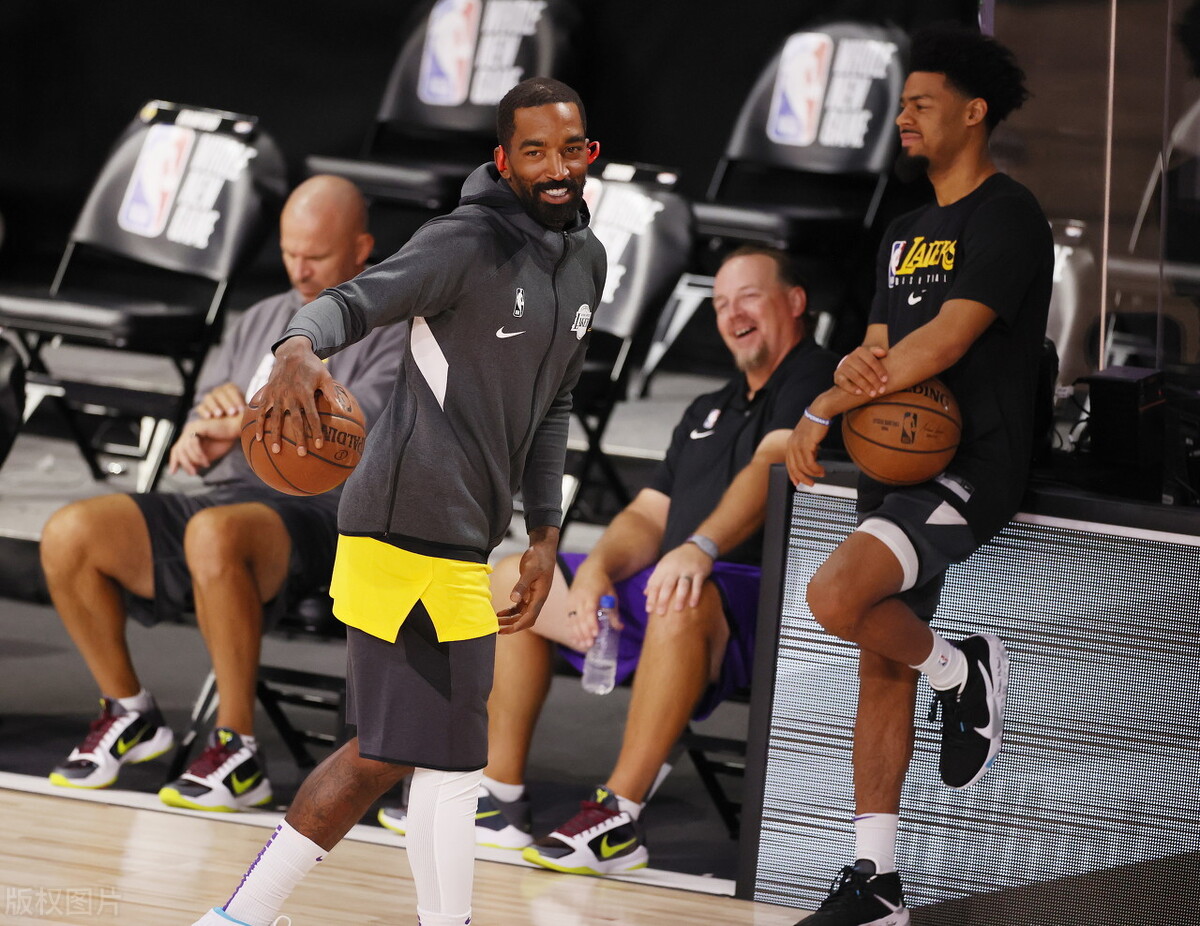 NBA球星来到cba打球是什么体验：看JR在 CBA 赛场的那些表现