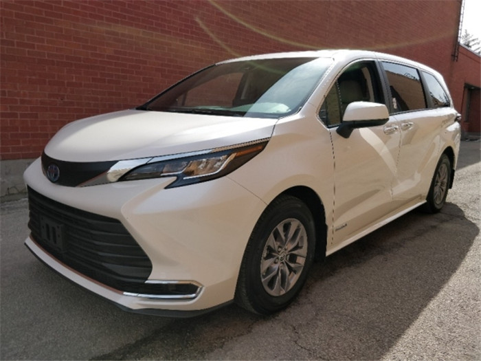 21款丰田塞纳xle价格及报价在mpv市场中表现出众