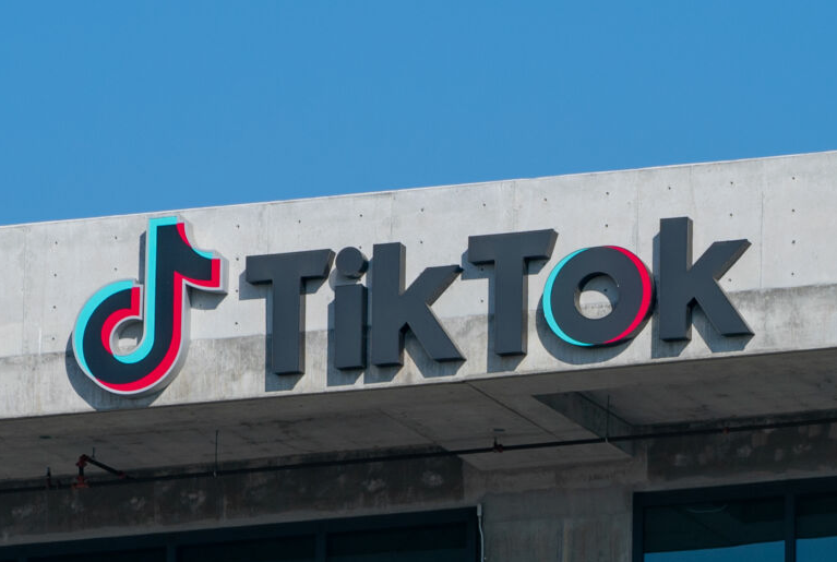 TikTok越来越受欢迎,用户平均观看时长超YouTube